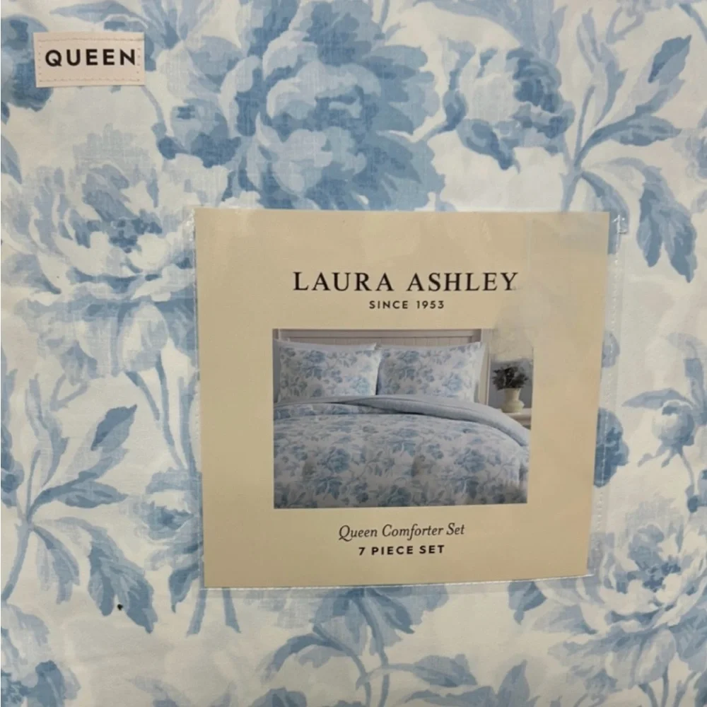 Laura Ashley Floral Blue and White 7 Piece Queen Comforter Set